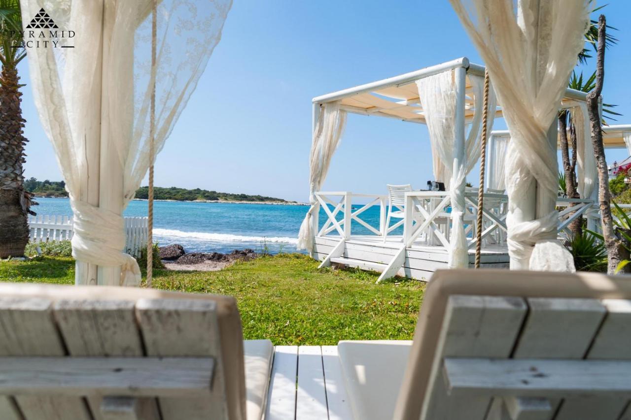 Neptune Sea House - Beachfront Ájos Spyrídon Eksteriør bilde