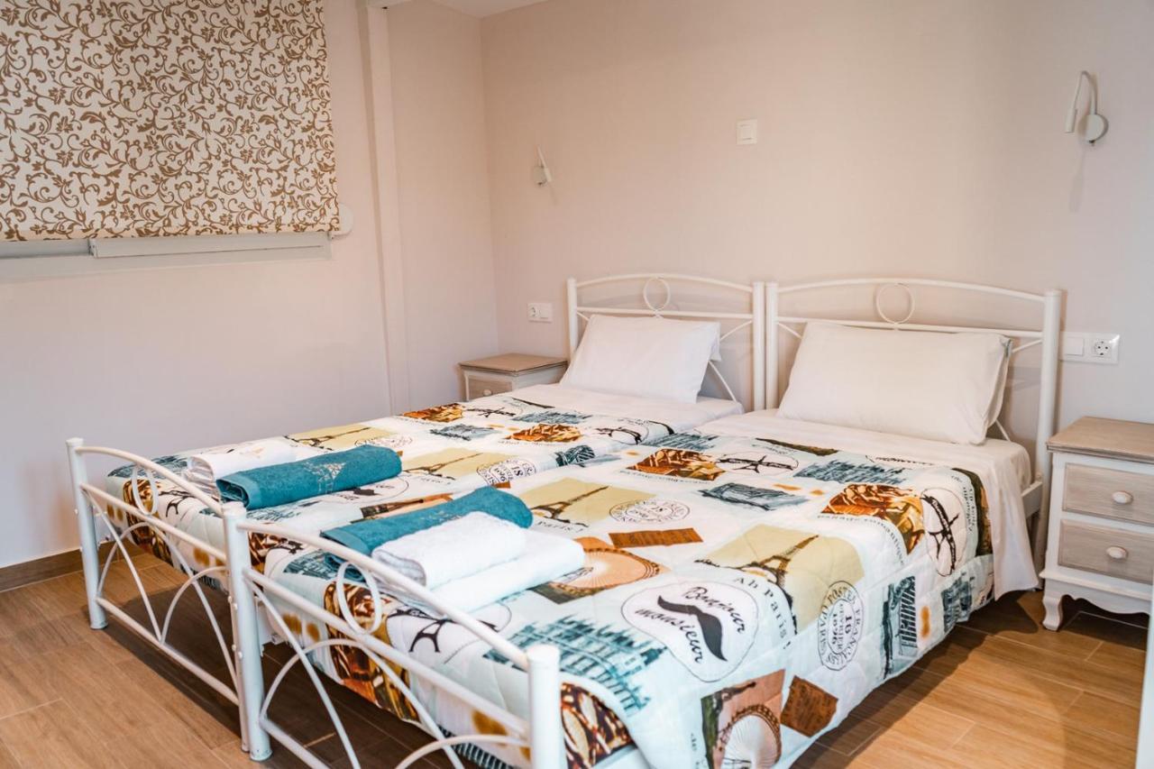 Neptune Sea House - Beachfront Ájos Spyrídon Eksteriør bilde